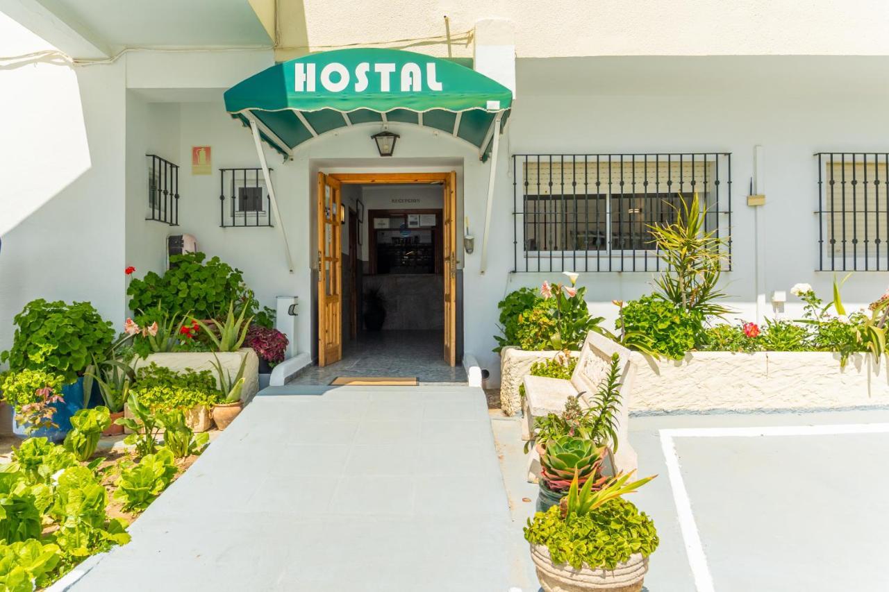 Hostal Miramar Los Canos De Meca Bagian luar foto