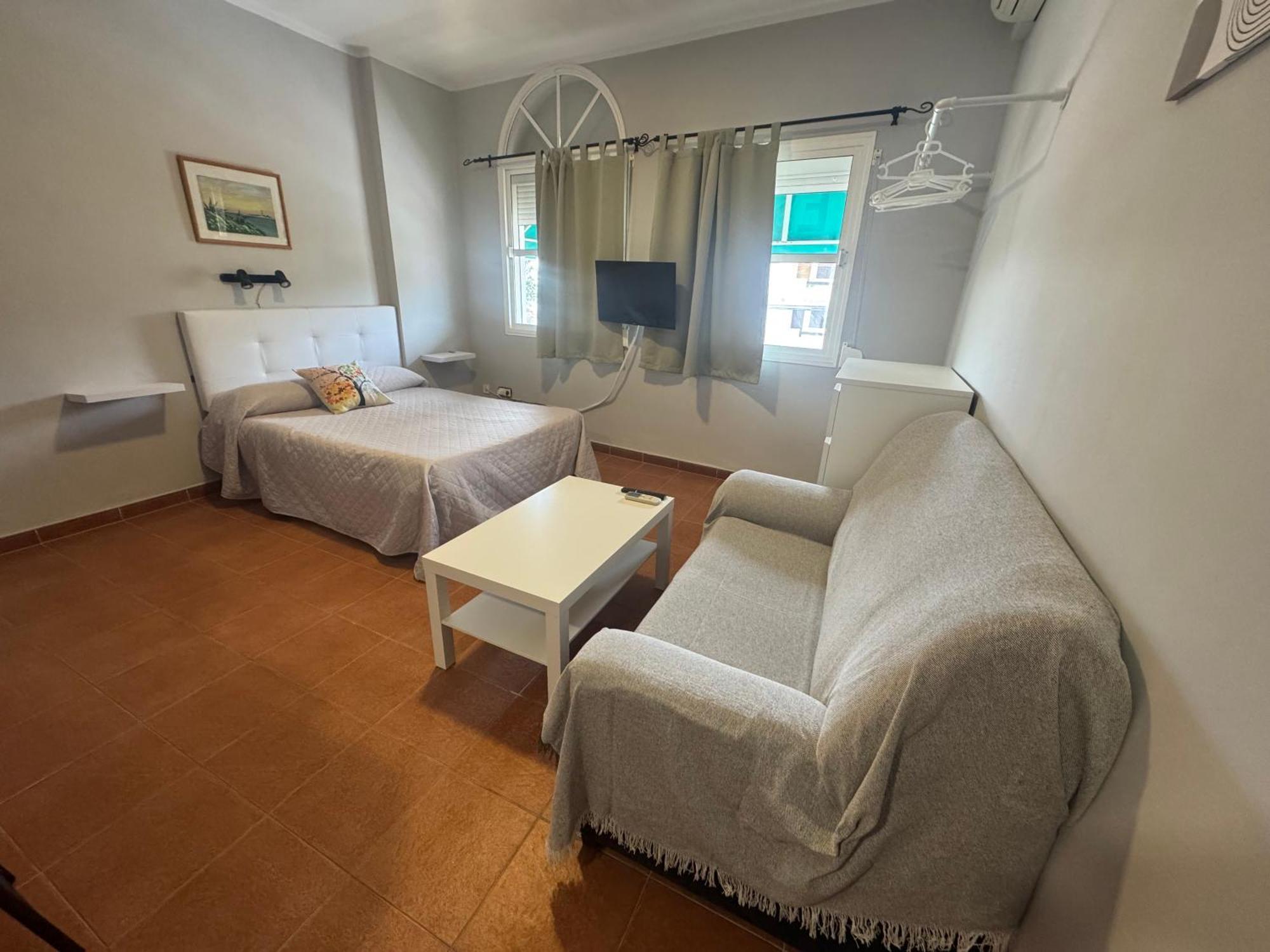 Hostal Miramar Los Canos De Meca Bagian luar foto