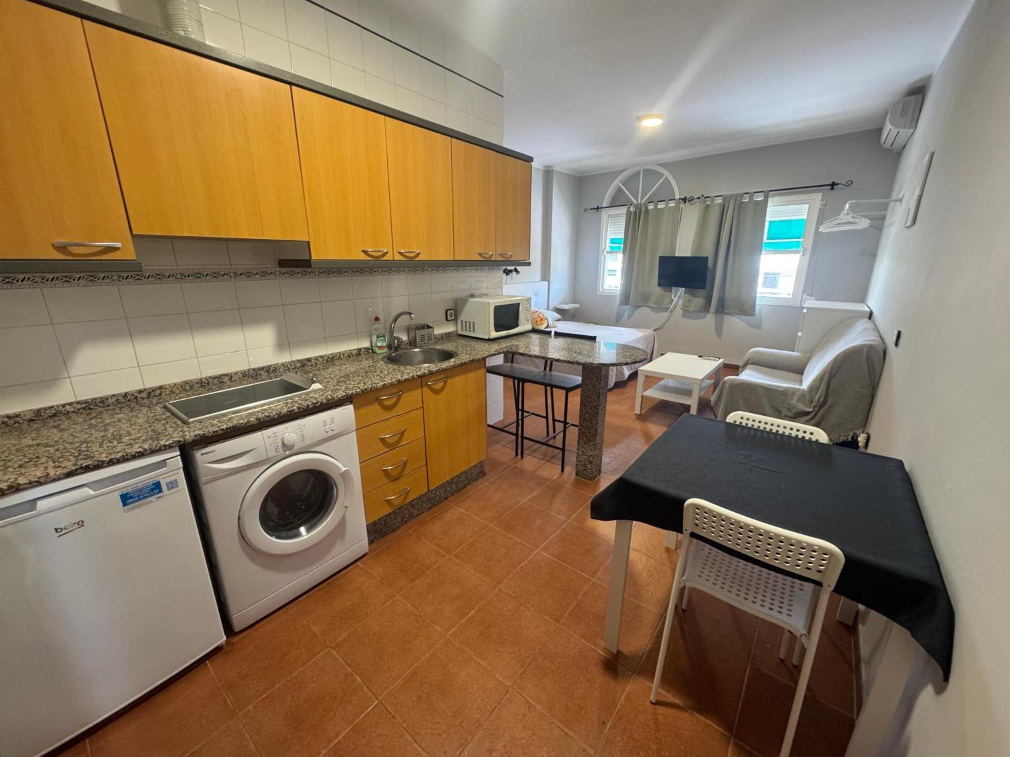 Hostal Miramar Los Canos De Meca Bagian luar foto
