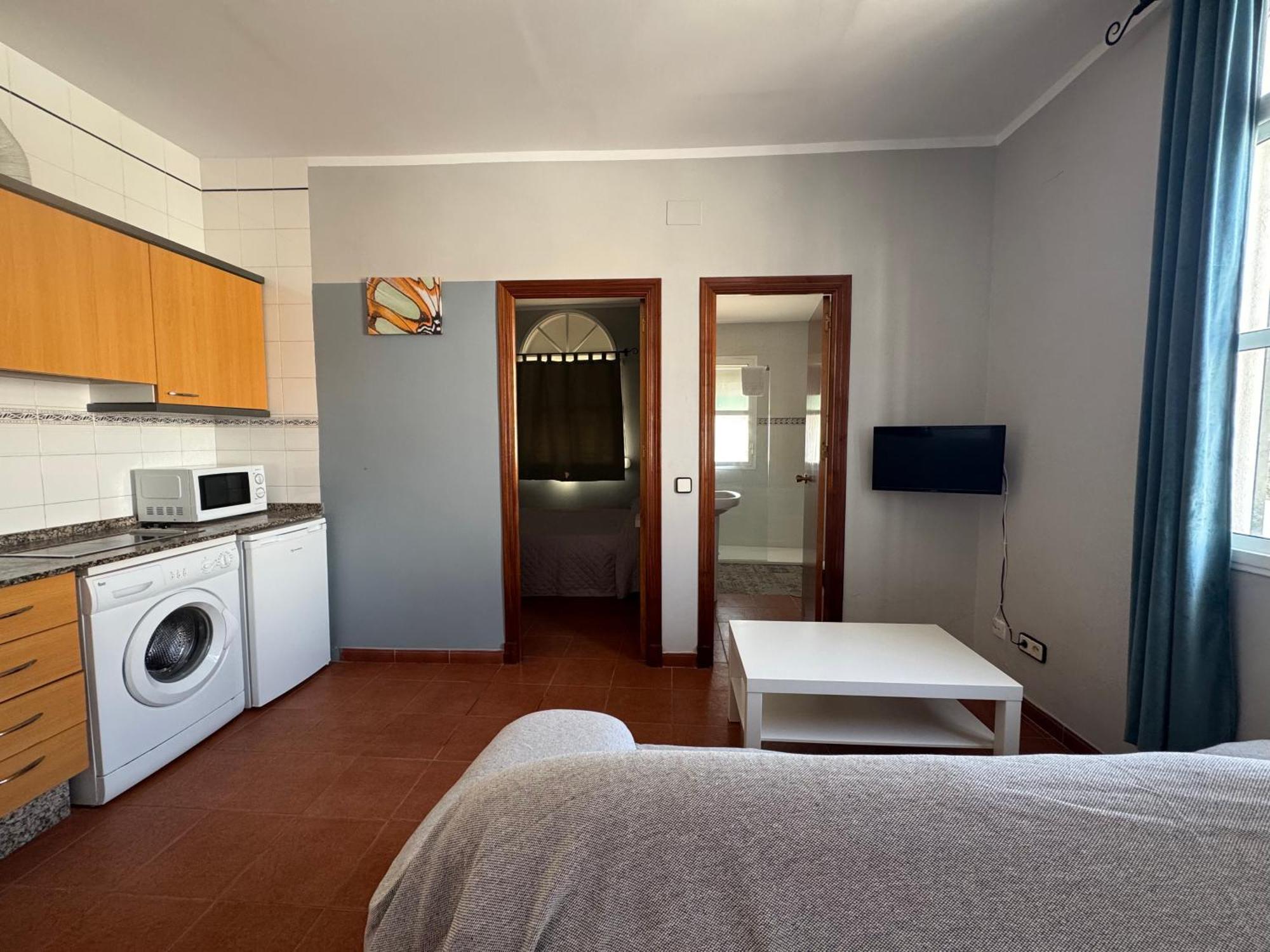 Hostal Miramar Los Canos De Meca Bagian luar foto