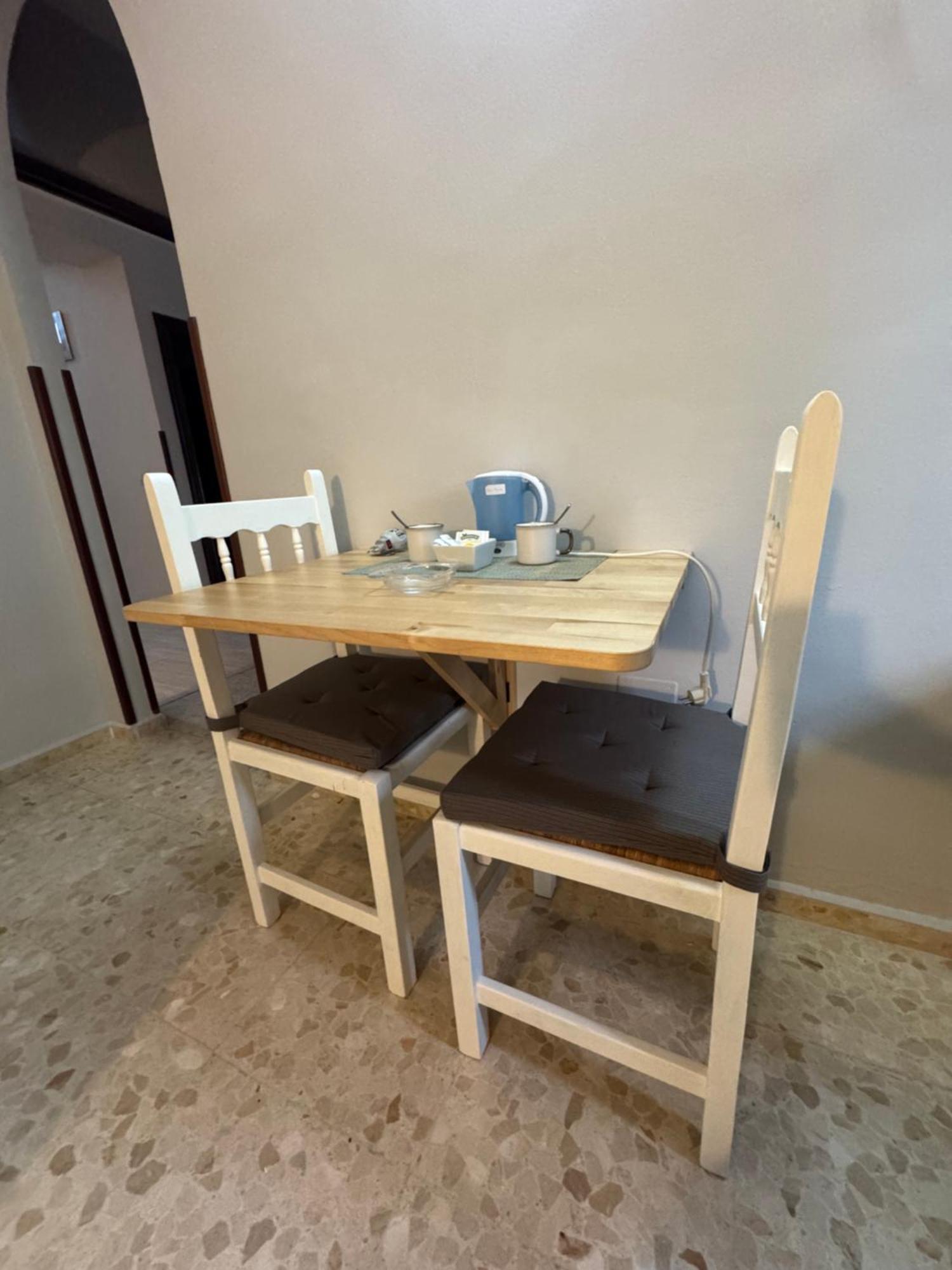 Hostal Miramar Los Canos De Meca Bagian luar foto