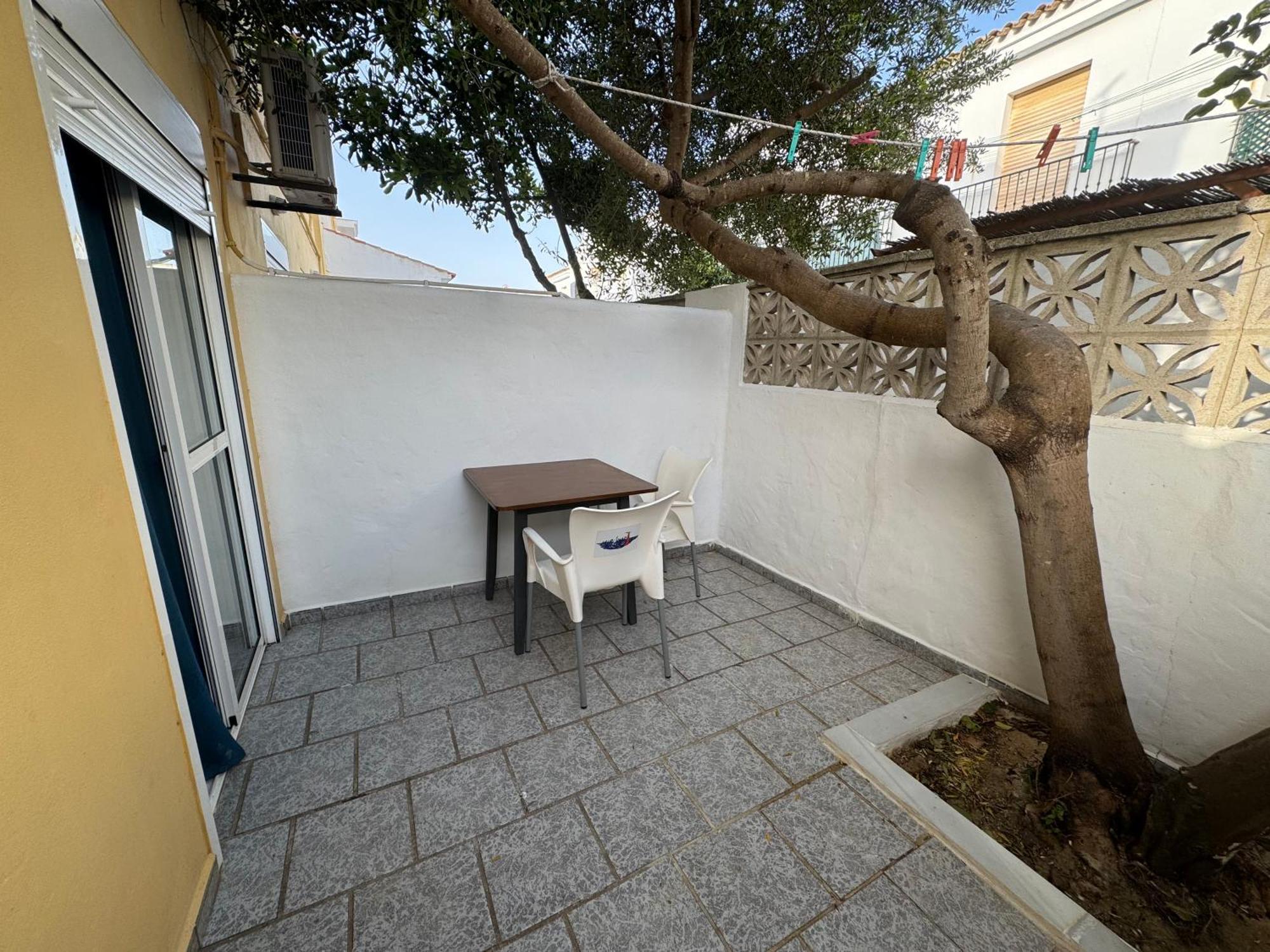 Hostal Miramar Los Canos De Meca Bagian luar foto