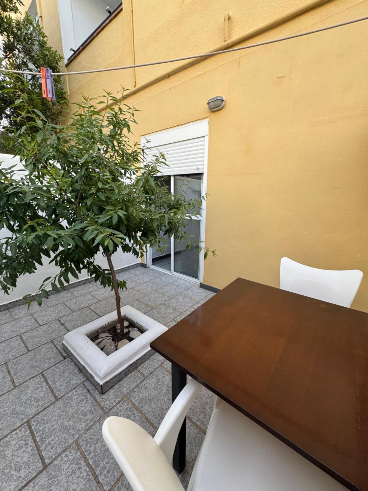 Hostal Miramar Los Canos De Meca Bagian luar foto